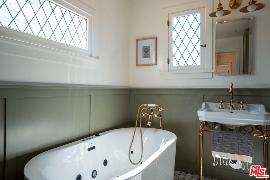 MLS #25598217 image #24