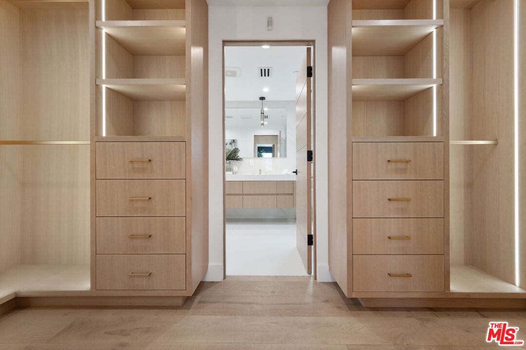 MLS #25598419 image #27