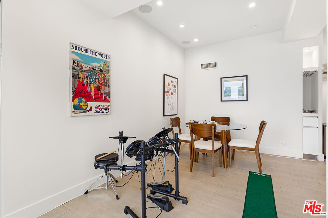 MLS #25598497 image #15