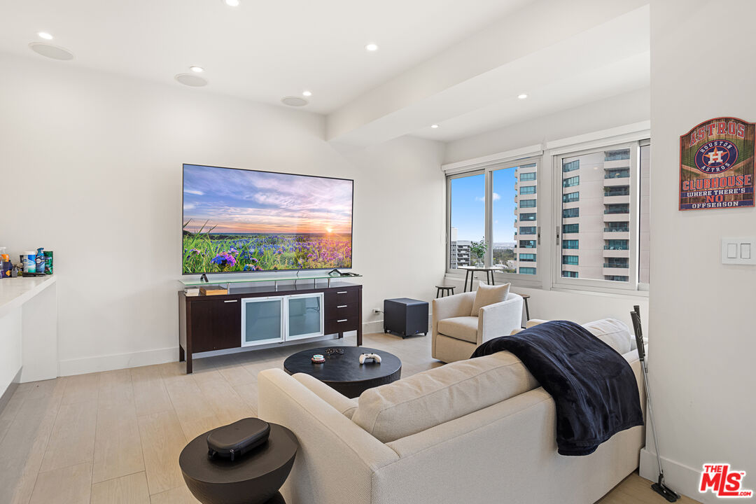 MLS #25598497 image #19