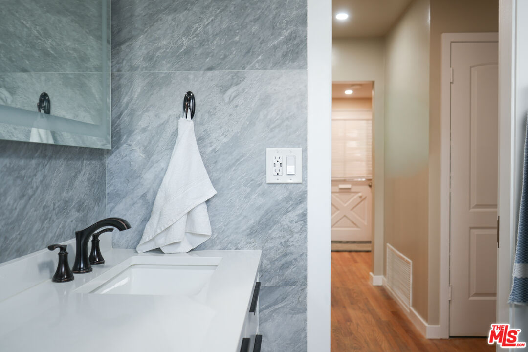 MLS #25598501 image #15