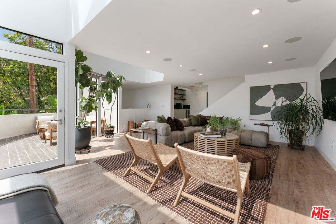 MLS #25598519 image #1