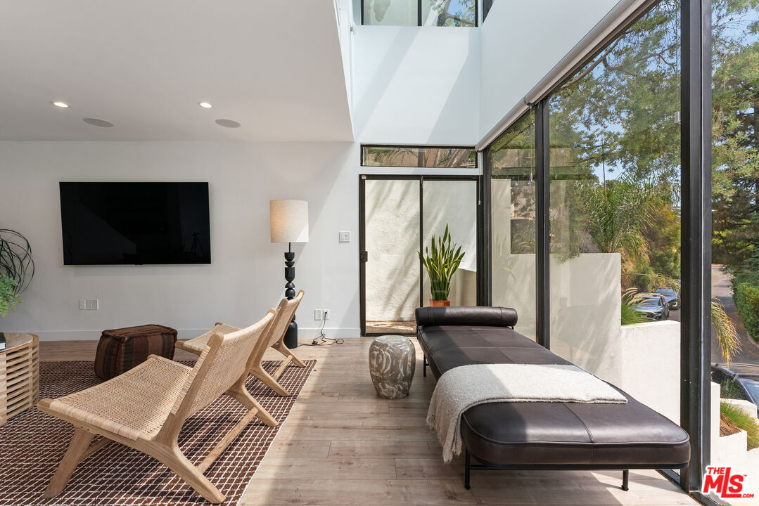 MLS #25598519 image #3