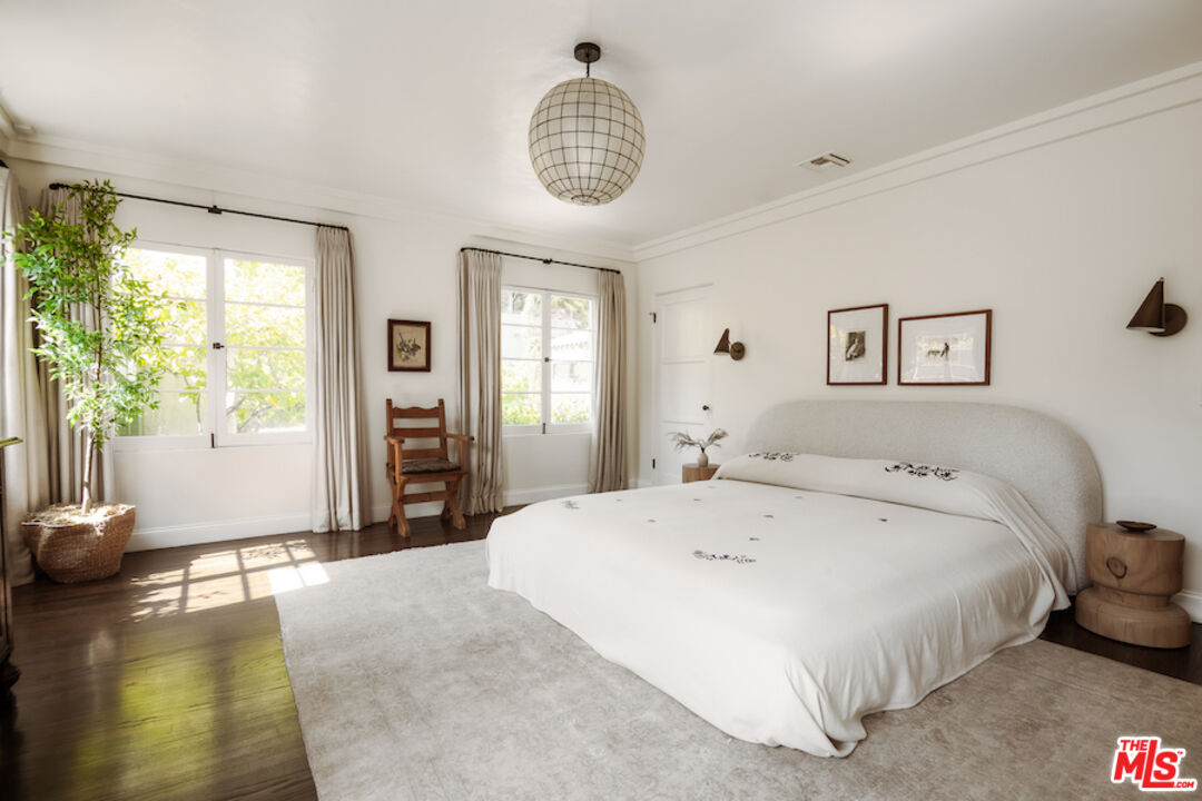 MLS #25598701 image #16