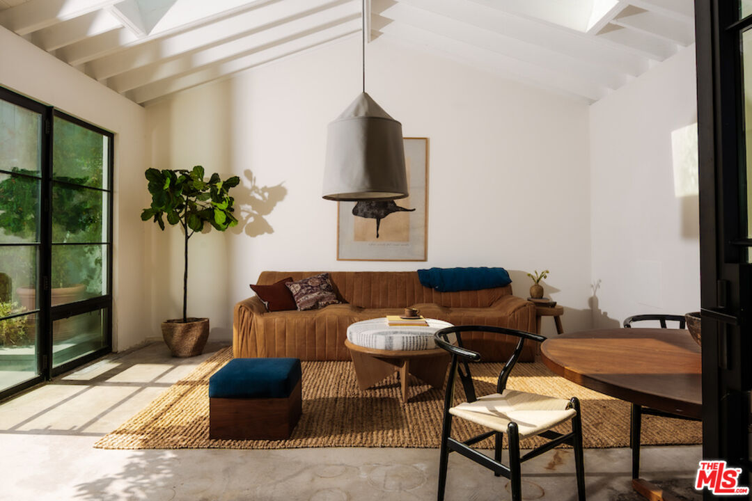 MLS #25598701 image #40