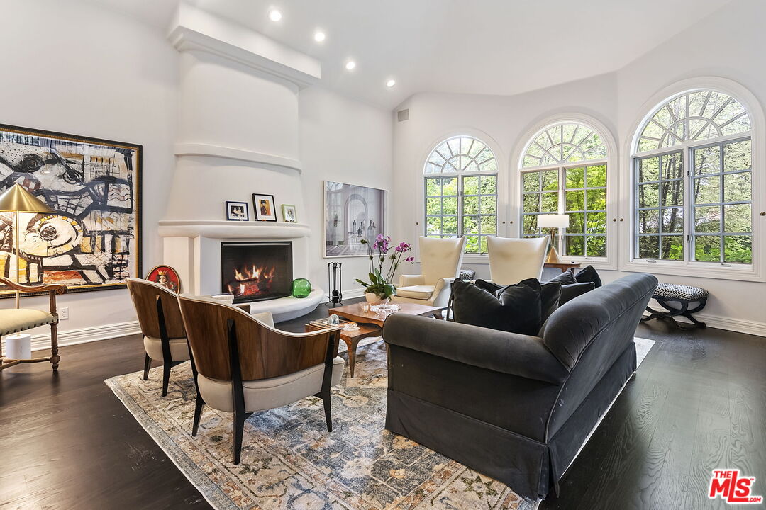 MLS #25598737 image #1