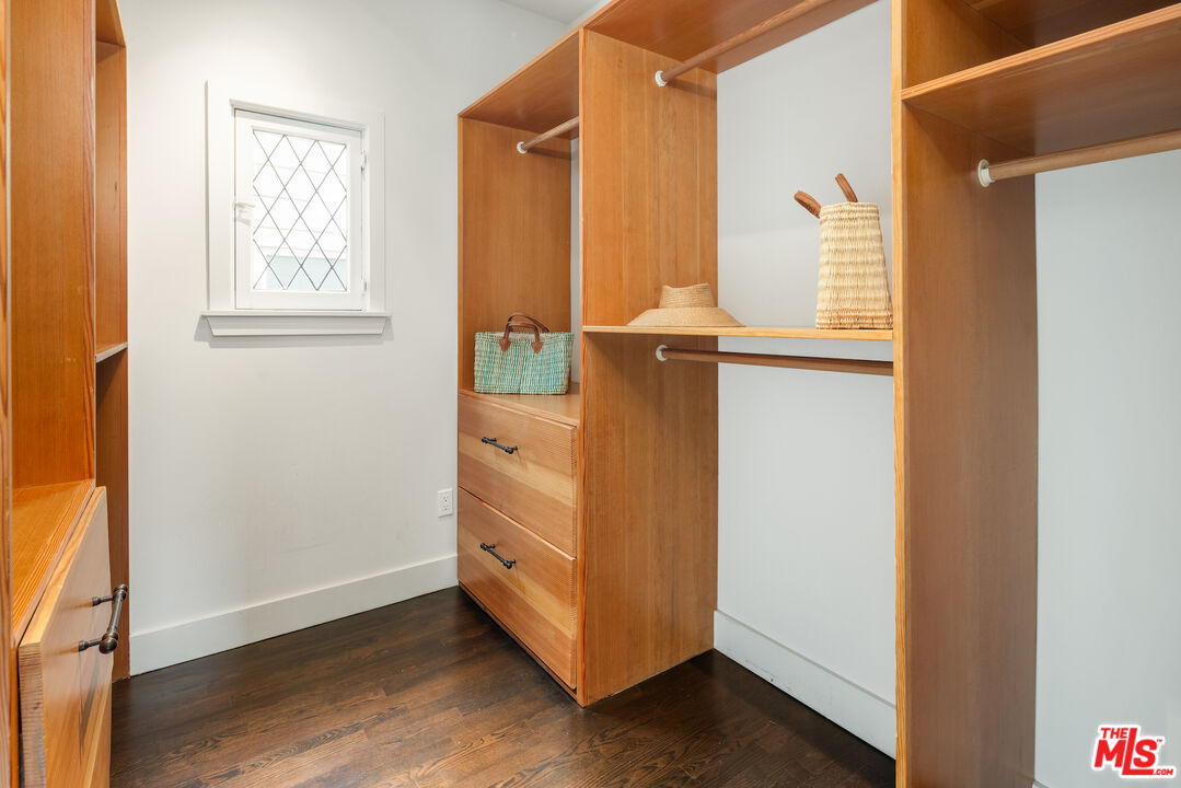 MLS #25598767 image #17