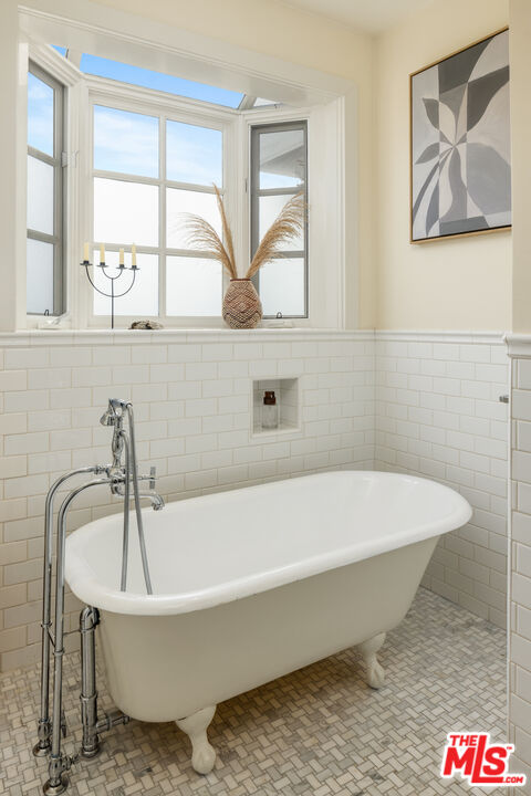 MLS #25598767 image #19