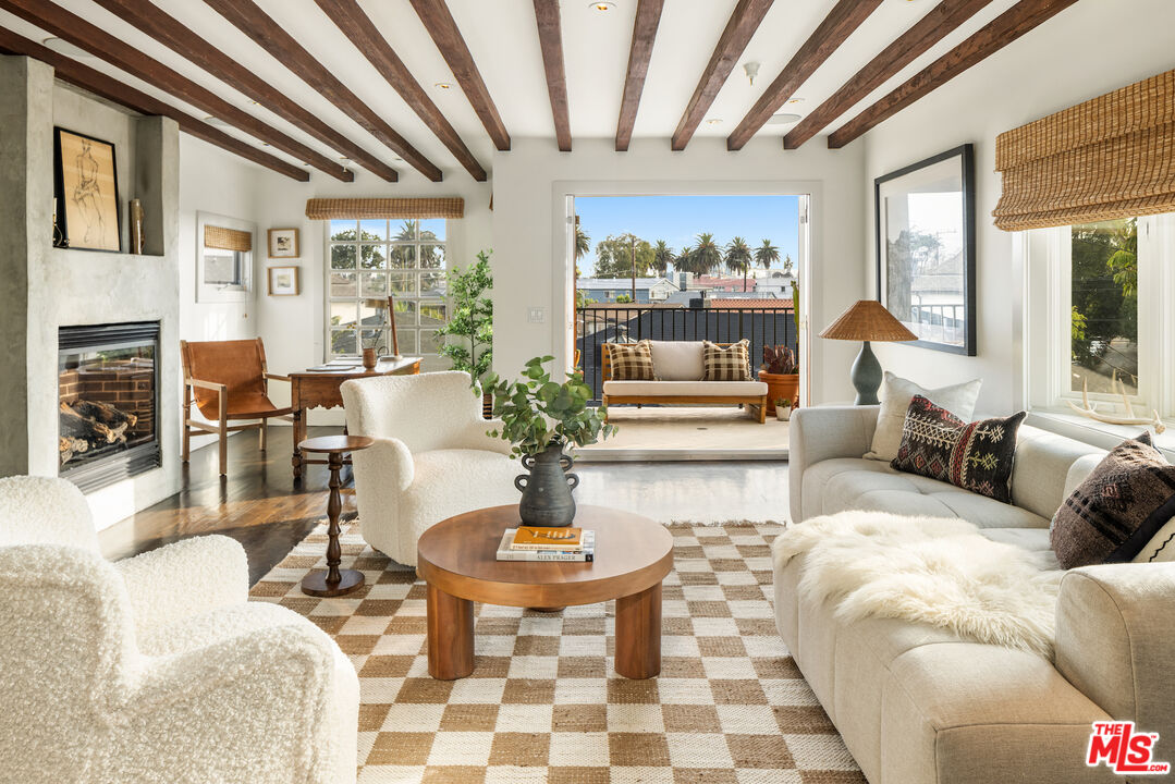 MLS #25598767 image #0