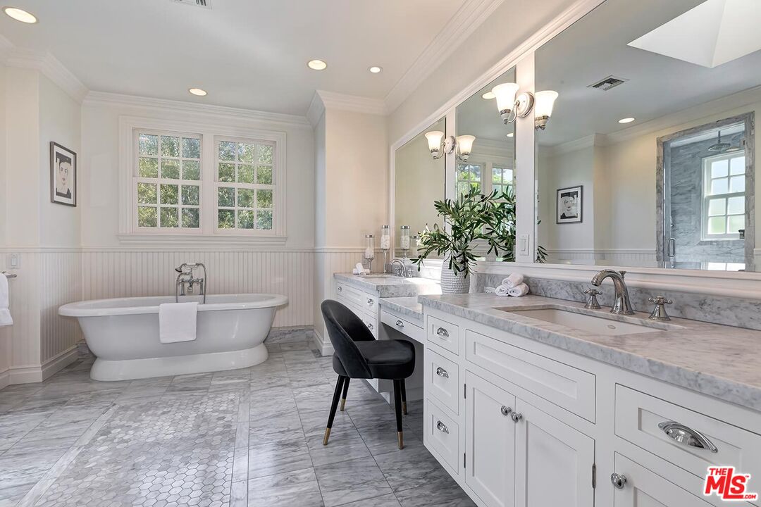 MLS #25598805 image #34