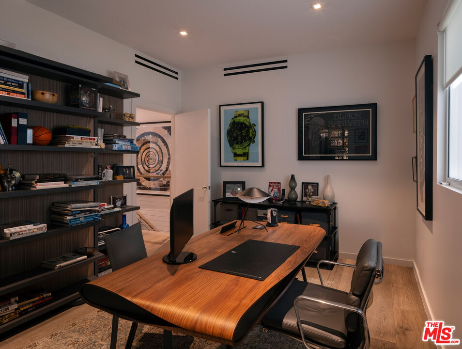 MLS #25598831 image #11