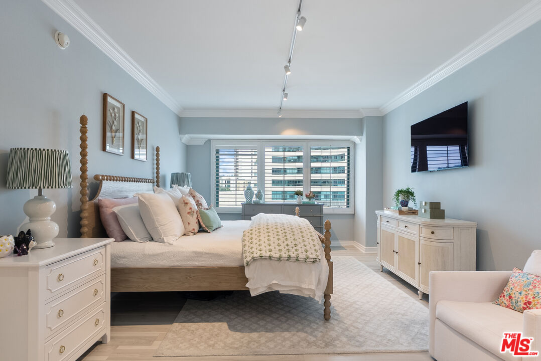 MLS #25598895 image #10