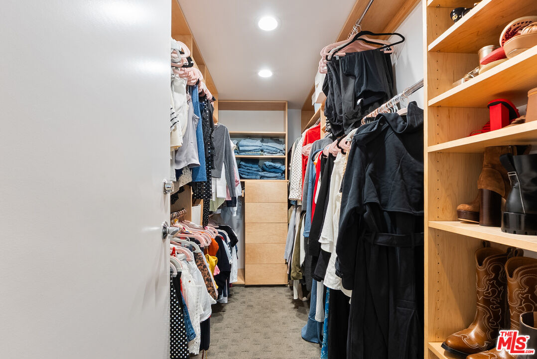 MLS #25598895 image #13