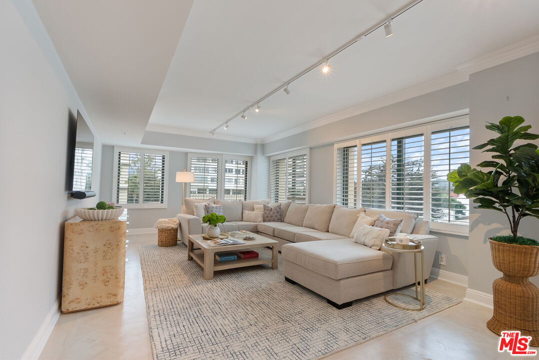 MLS #25598895 image #5