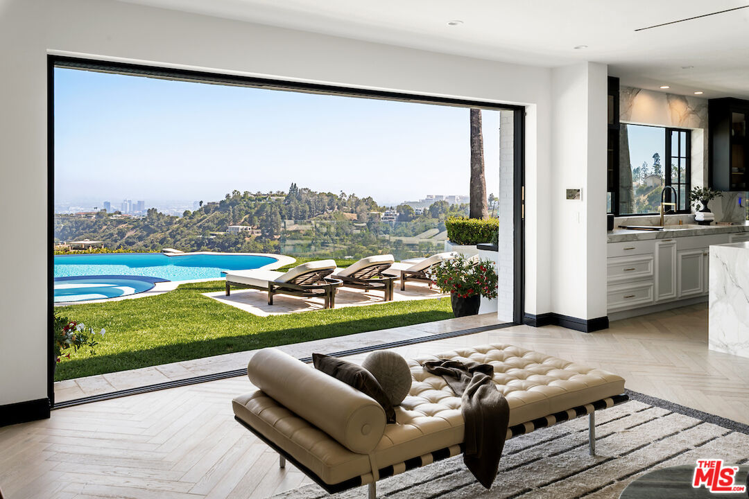 MLS #25598935 image #14