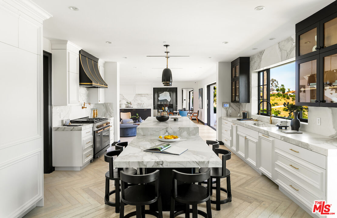 MLS #25598935 image #19