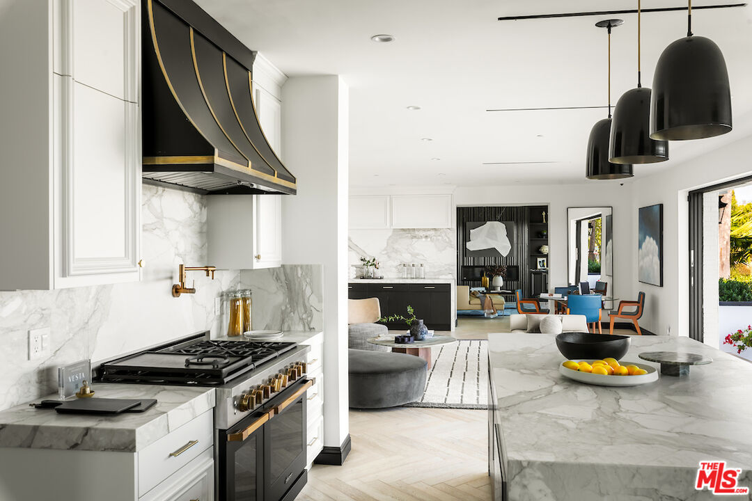 MLS #25598935 image #20