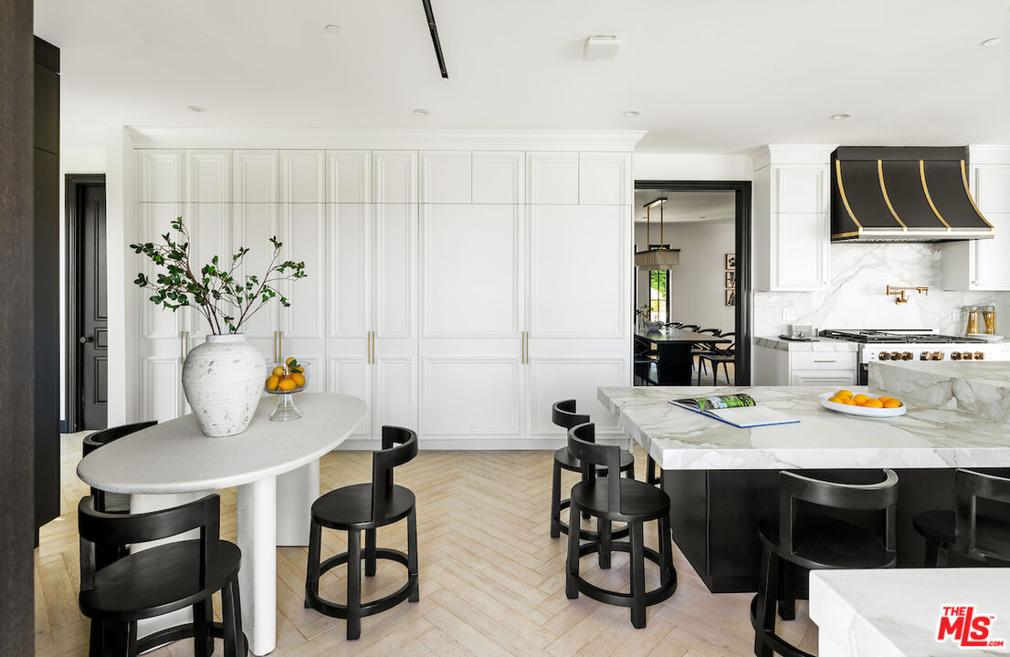 MLS #25598935 image #21