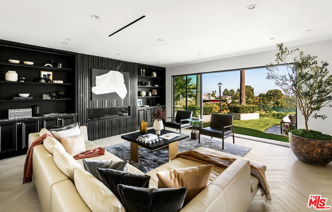 MLS #25598935 image #27