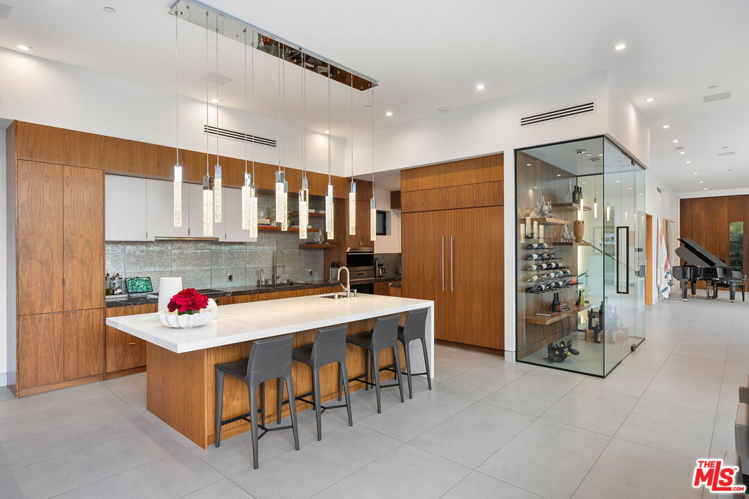 MLS #25598989 image #9