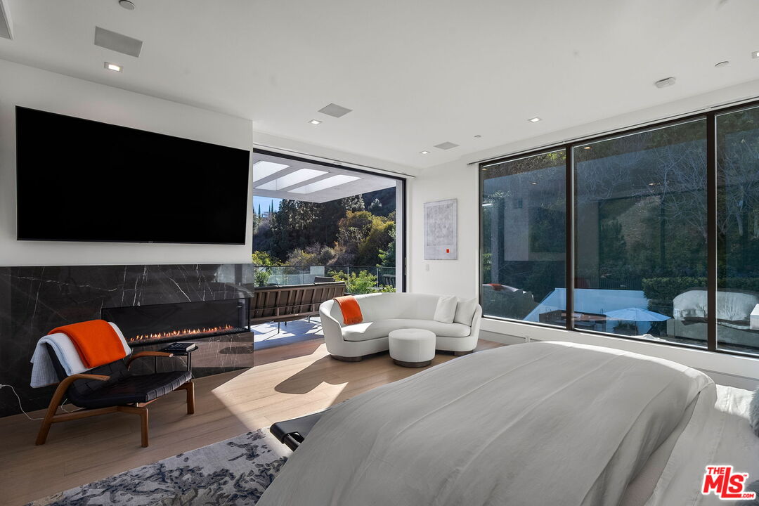 MLS #25598989 image #17