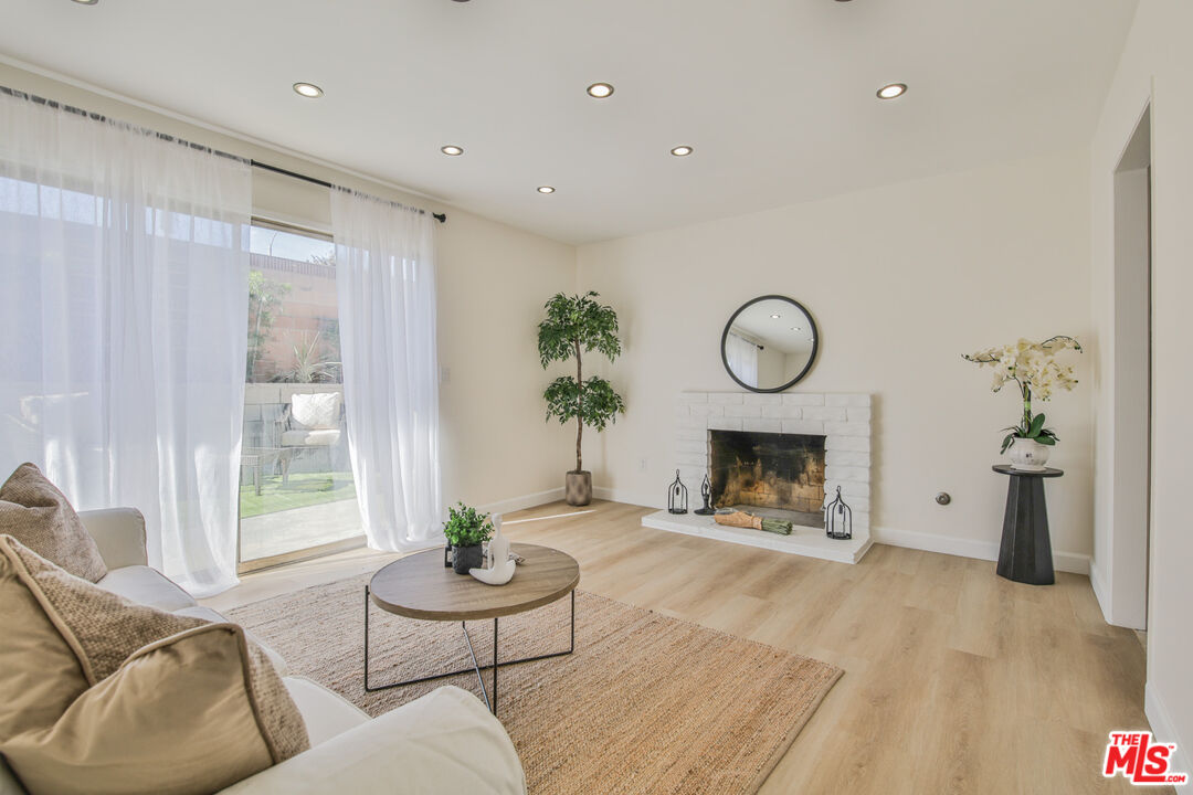 MLS #25599031 image #1