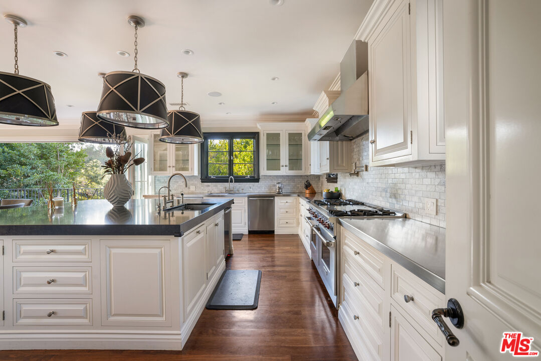 MLS #25599073 image #13