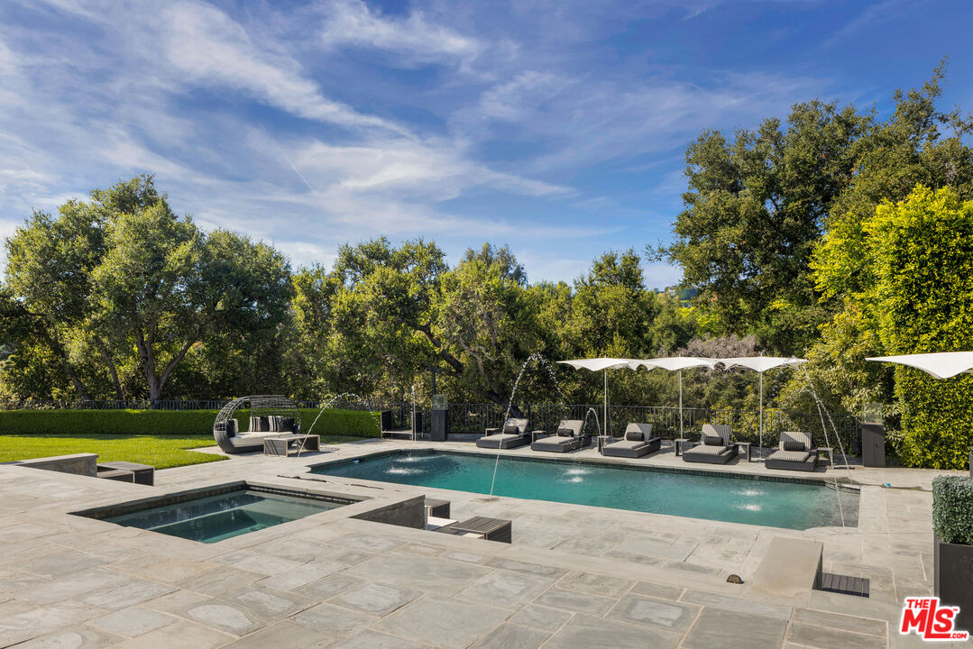 MLS #25599073 image #16