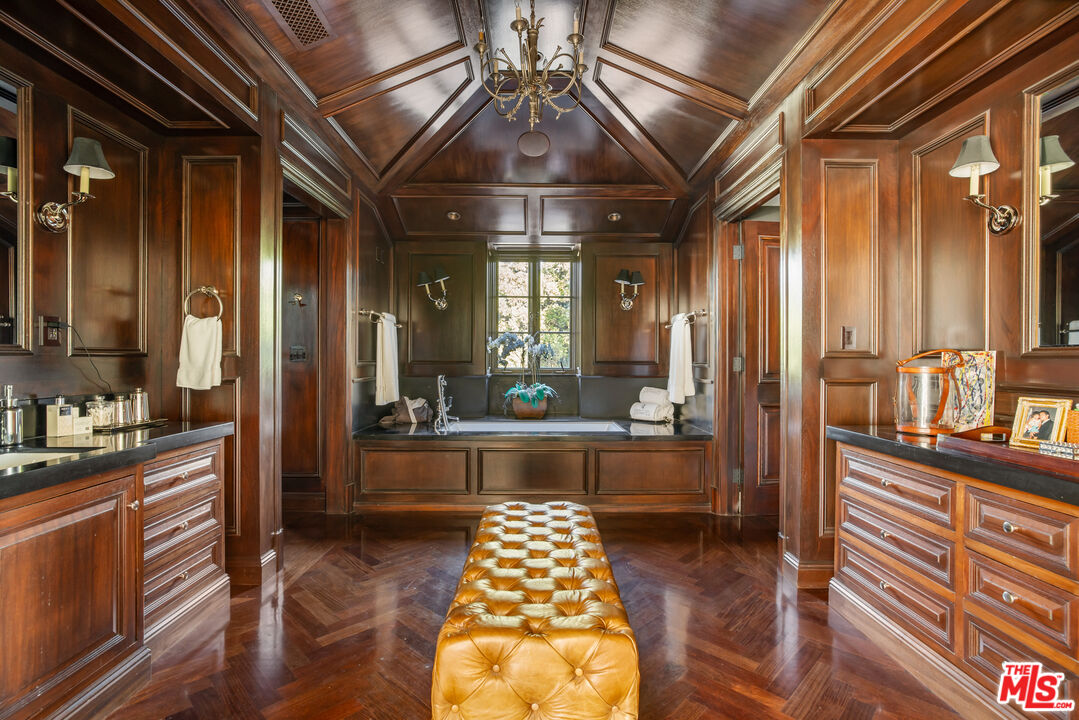 MLS #25599073 image #35