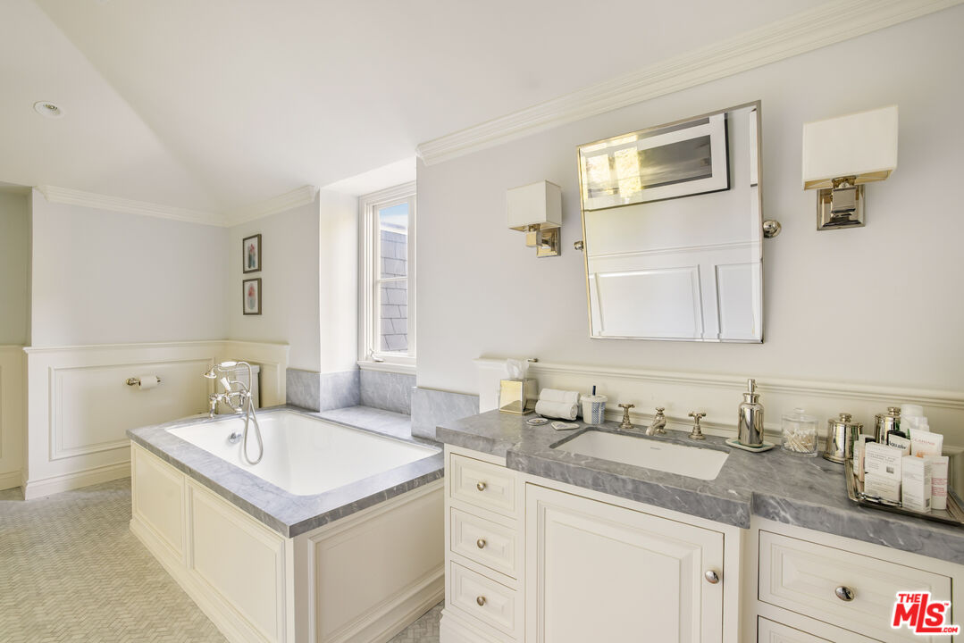 MLS #25599073 image #51