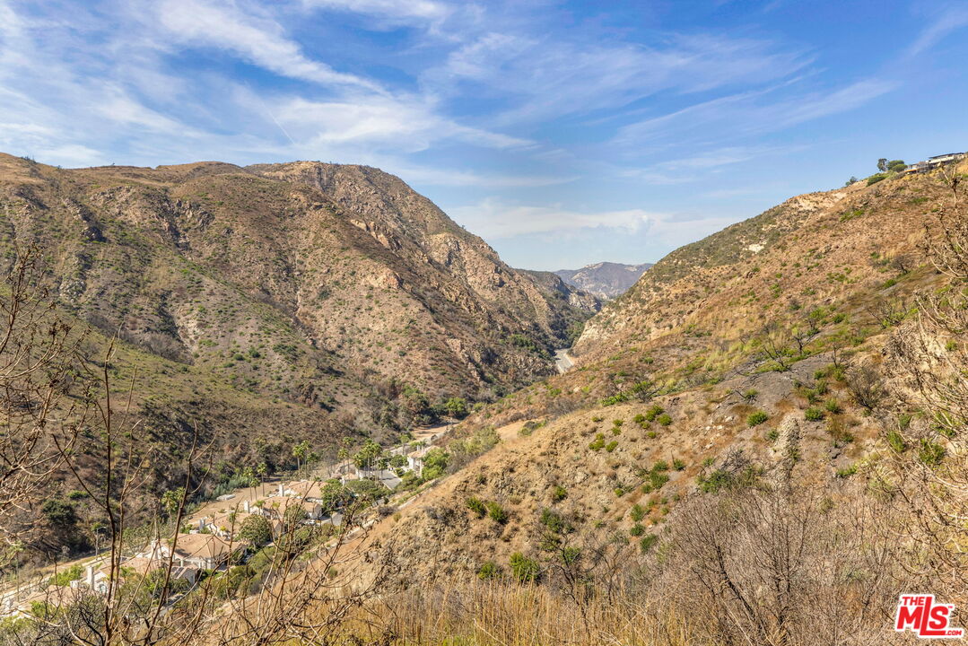 MLS #25599245 image #24