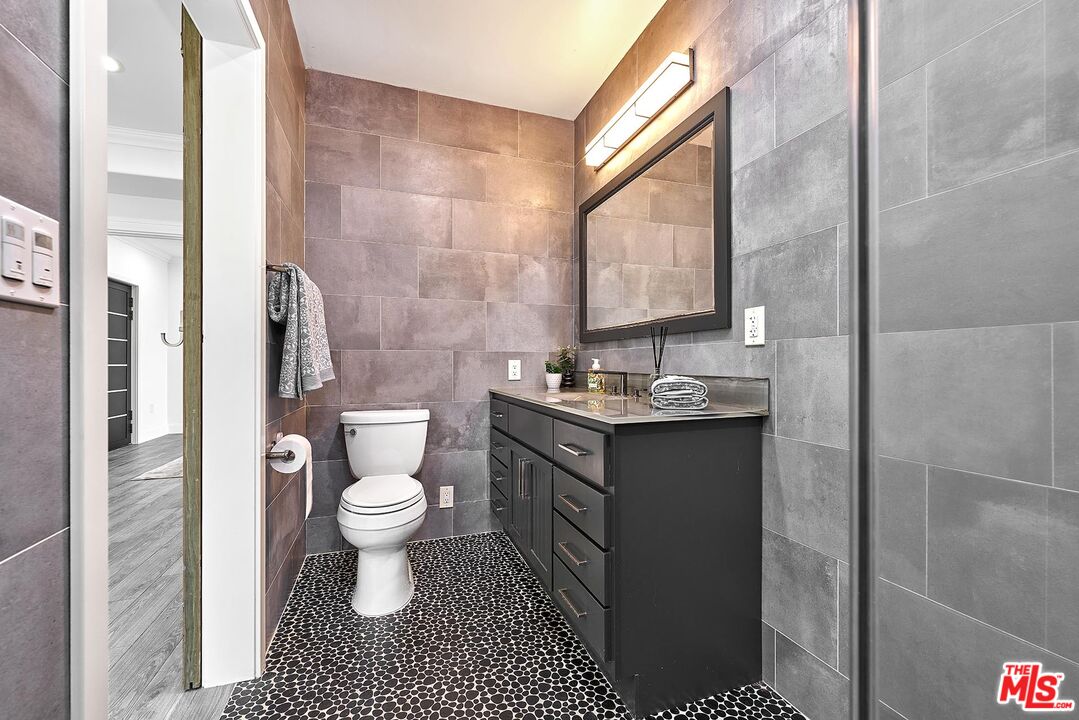 MLS #25599309 image #16