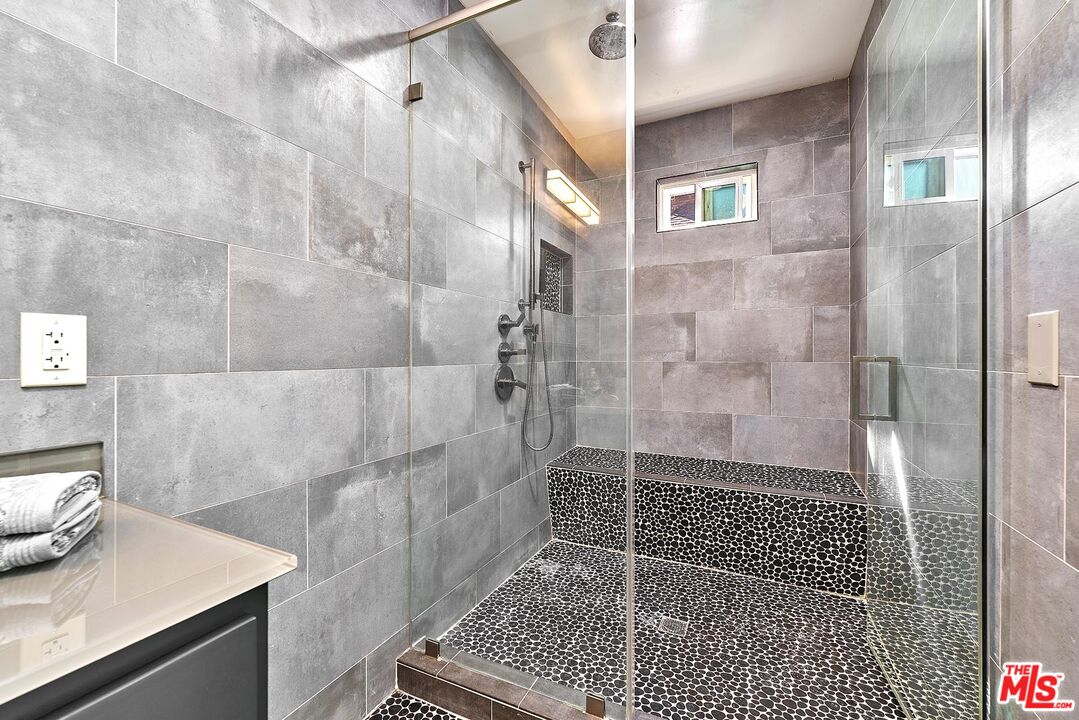 MLS #25599309 image #17