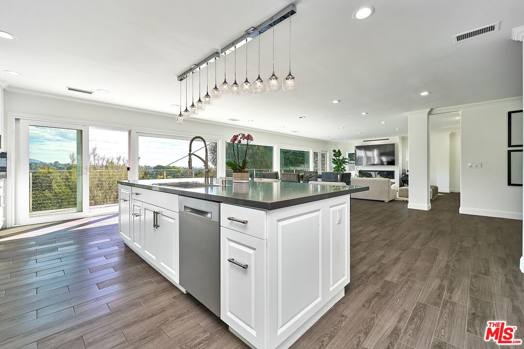 MLS #25599309 image #28