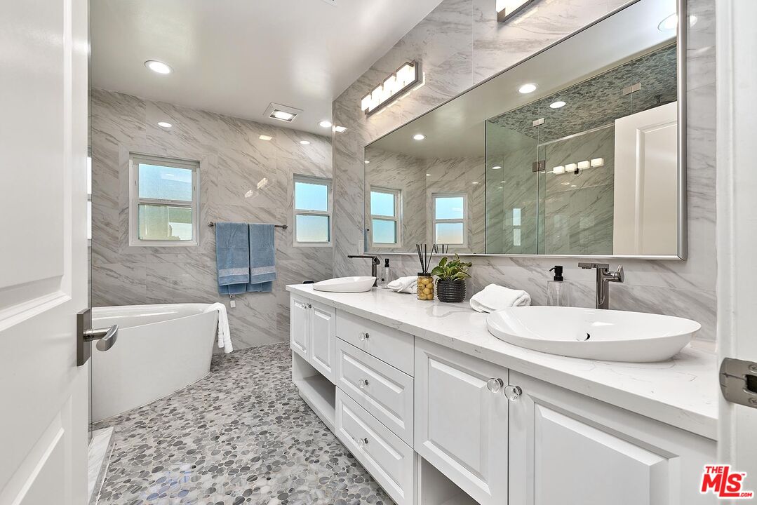 MLS #25599309 image #46