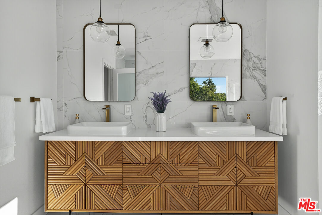 MLS #25599331 image #41