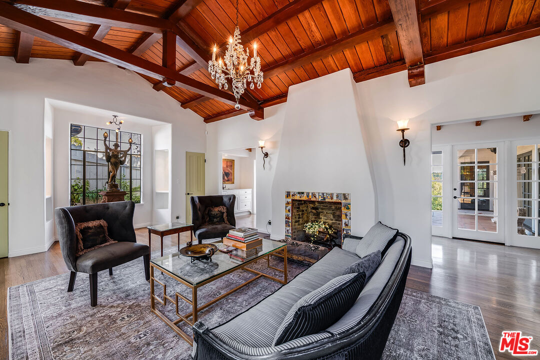 MLS #25599755 image #12