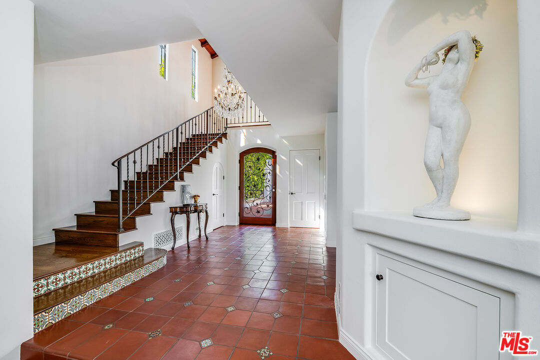 MLS #25599755 image #33