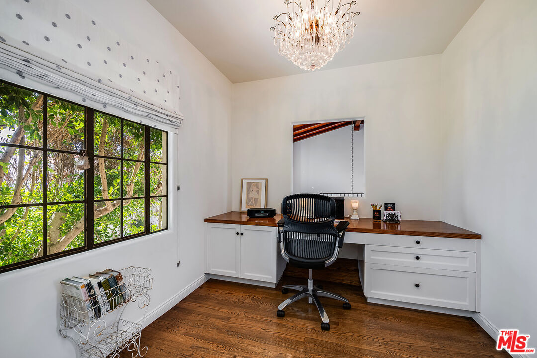 MLS #25599755 image #37