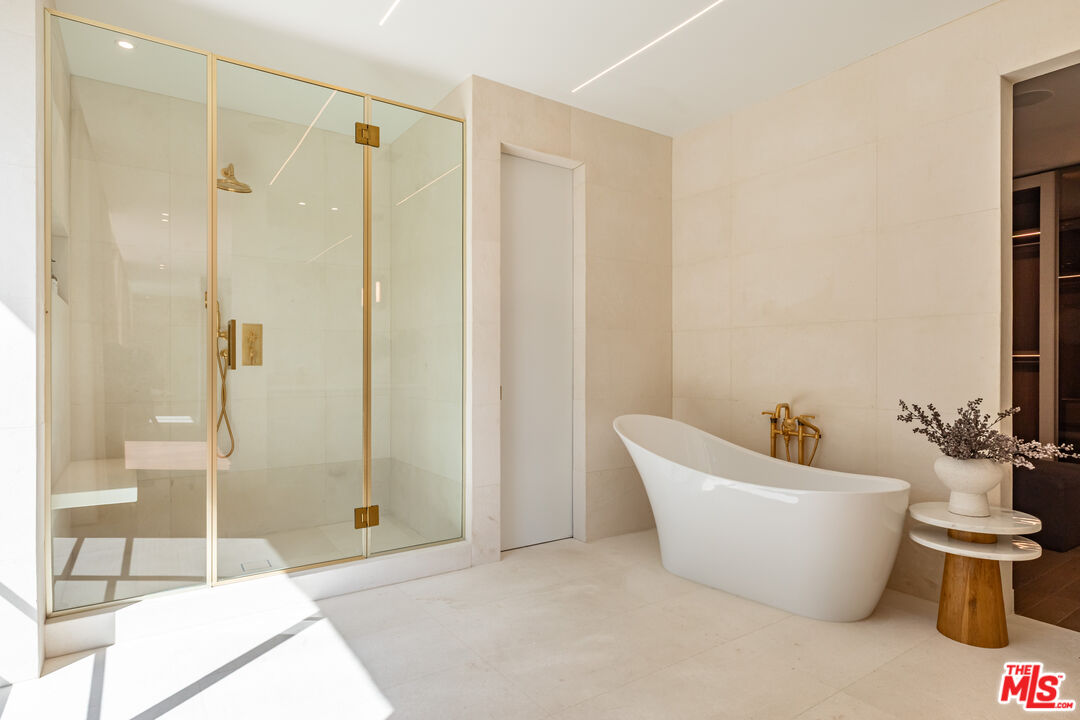 MLS #25599845 image #22