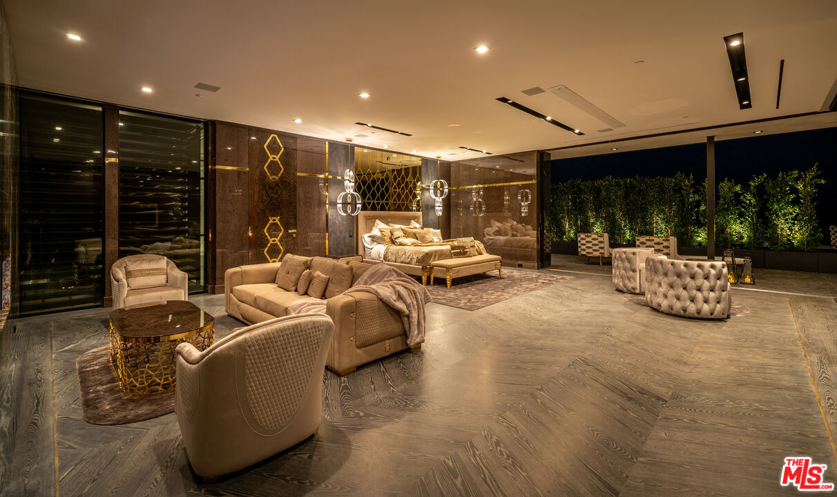 MLS #25599879 image #15