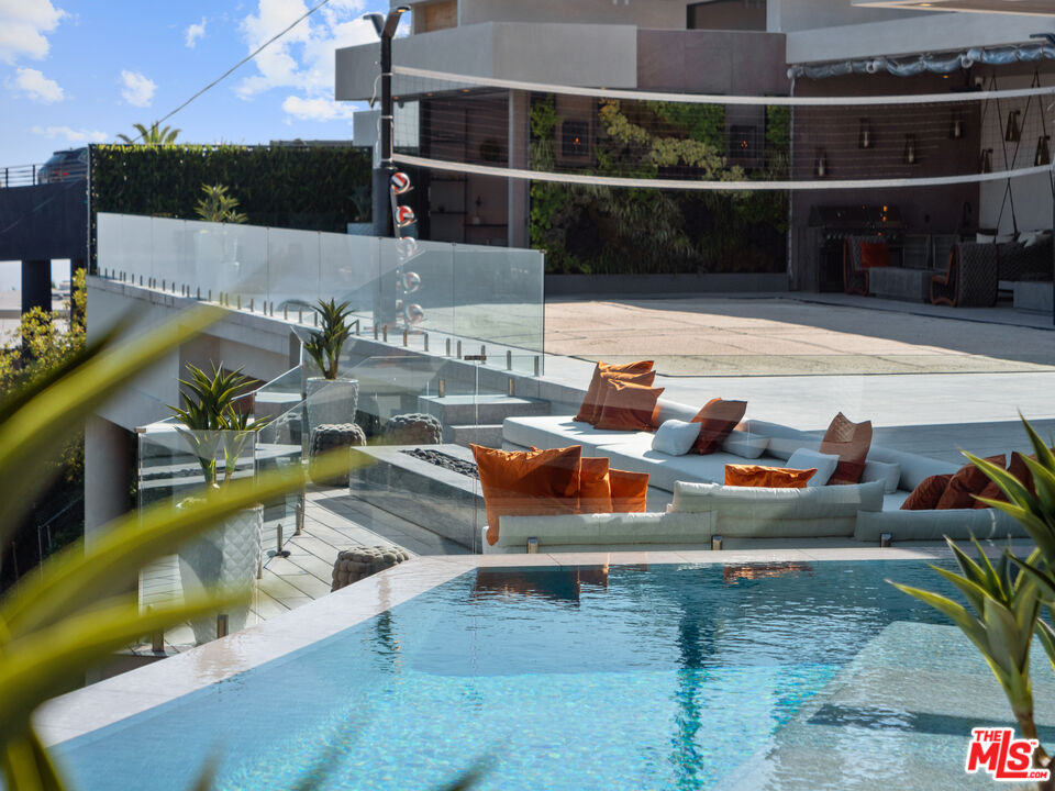 MLS #25599881 image #2