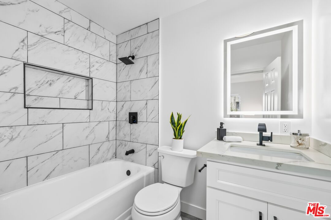 MLS #25600107 image #8