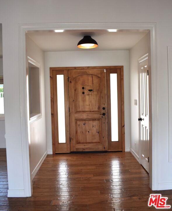 MLS #25600157 image #1