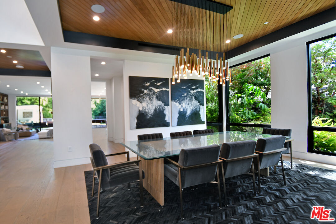 MLS #25600165 image #5