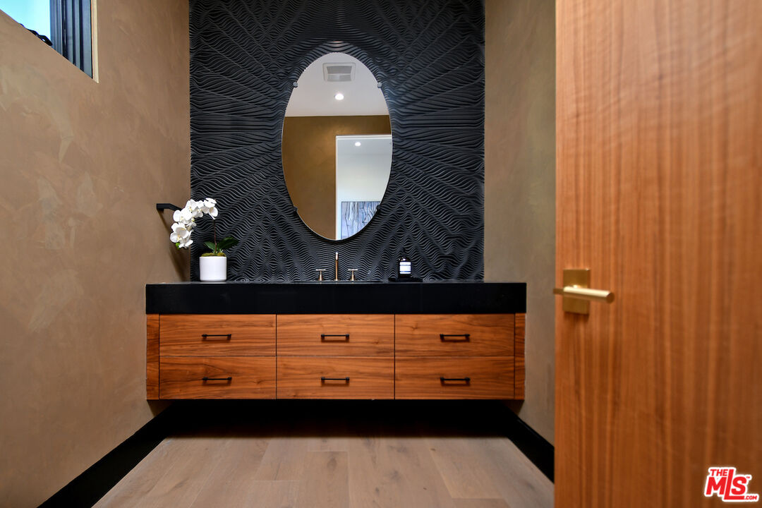 MLS #25600165 image #6