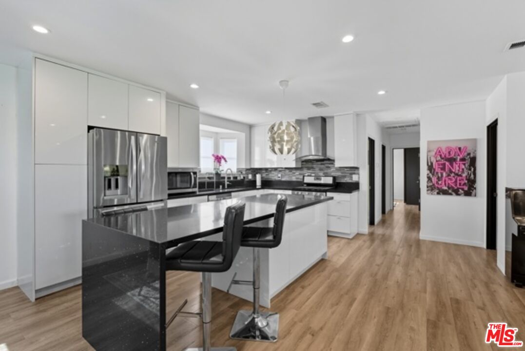 MLS #25600179 image #10