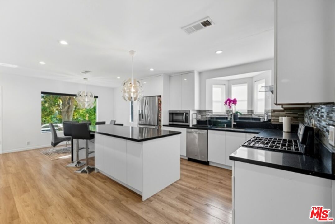 MLS #25600179 image #11