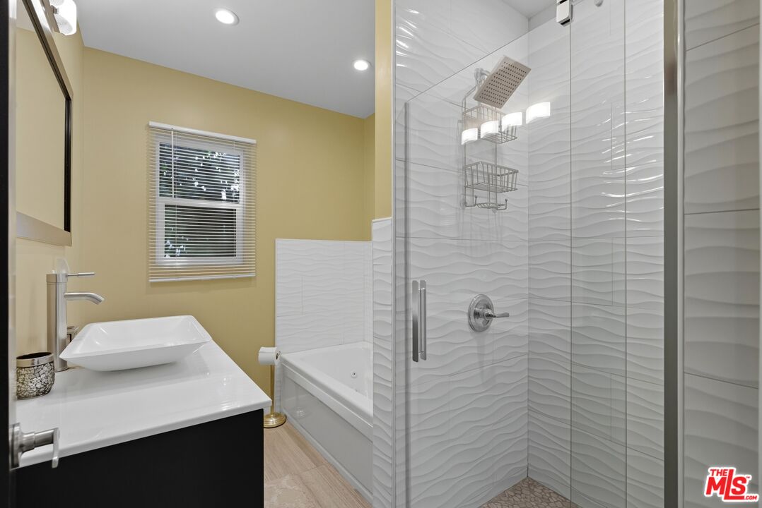 MLS #25600179 image #18