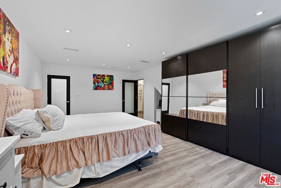 MLS #25600179 image #21